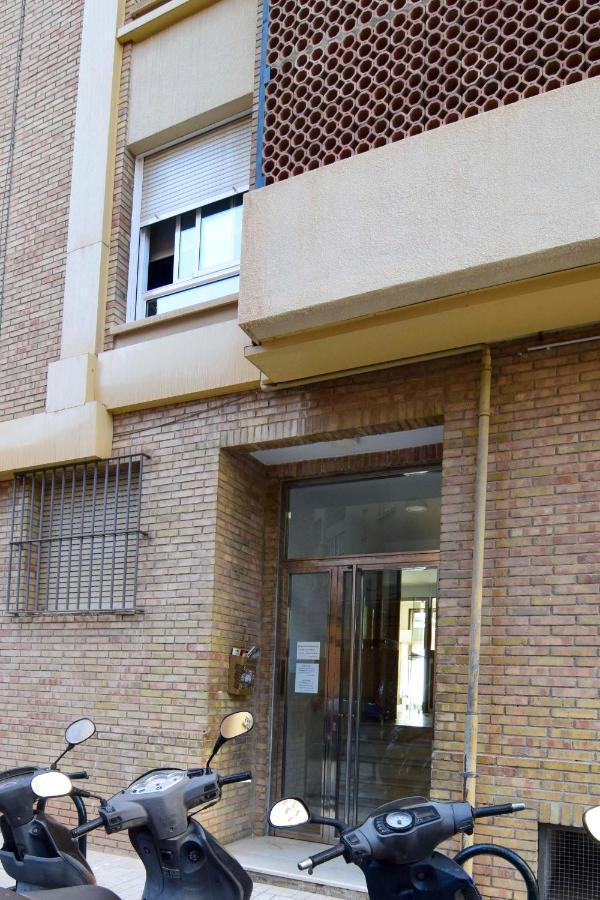 P&P Apartamentos Paseo Maritimo Pablo Ruiz Picasso Малага Экстерьер фото