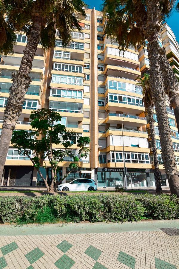 P&P Apartamentos Paseo Maritimo Pablo Ruiz Picasso Малага Экстерьер фото