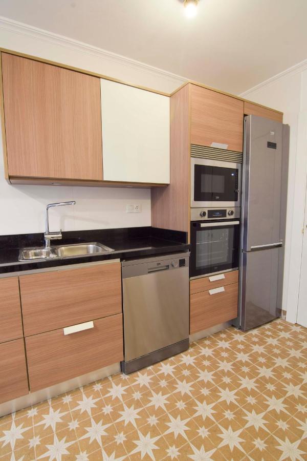 P&P Apartamentos Paseo Maritimo Pablo Ruiz Picasso Малага Экстерьер фото