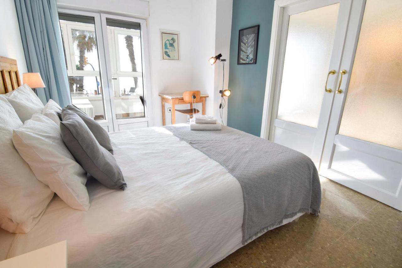 P&P Apartamentos Paseo Maritimo Pablo Ruiz Picasso Малага Экстерьер фото