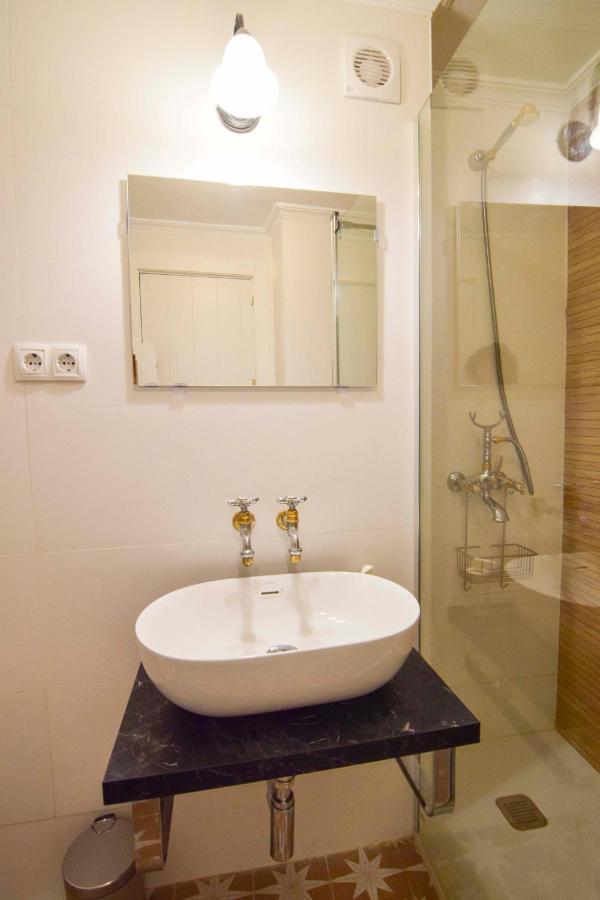 P&P Apartamentos Paseo Maritimo Pablo Ruiz Picasso Малага Экстерьер фото