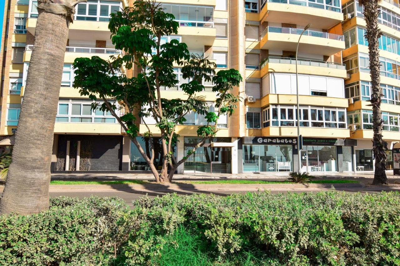 P&P Apartamentos Paseo Maritimo Pablo Ruiz Picasso Малага Экстерьер фото